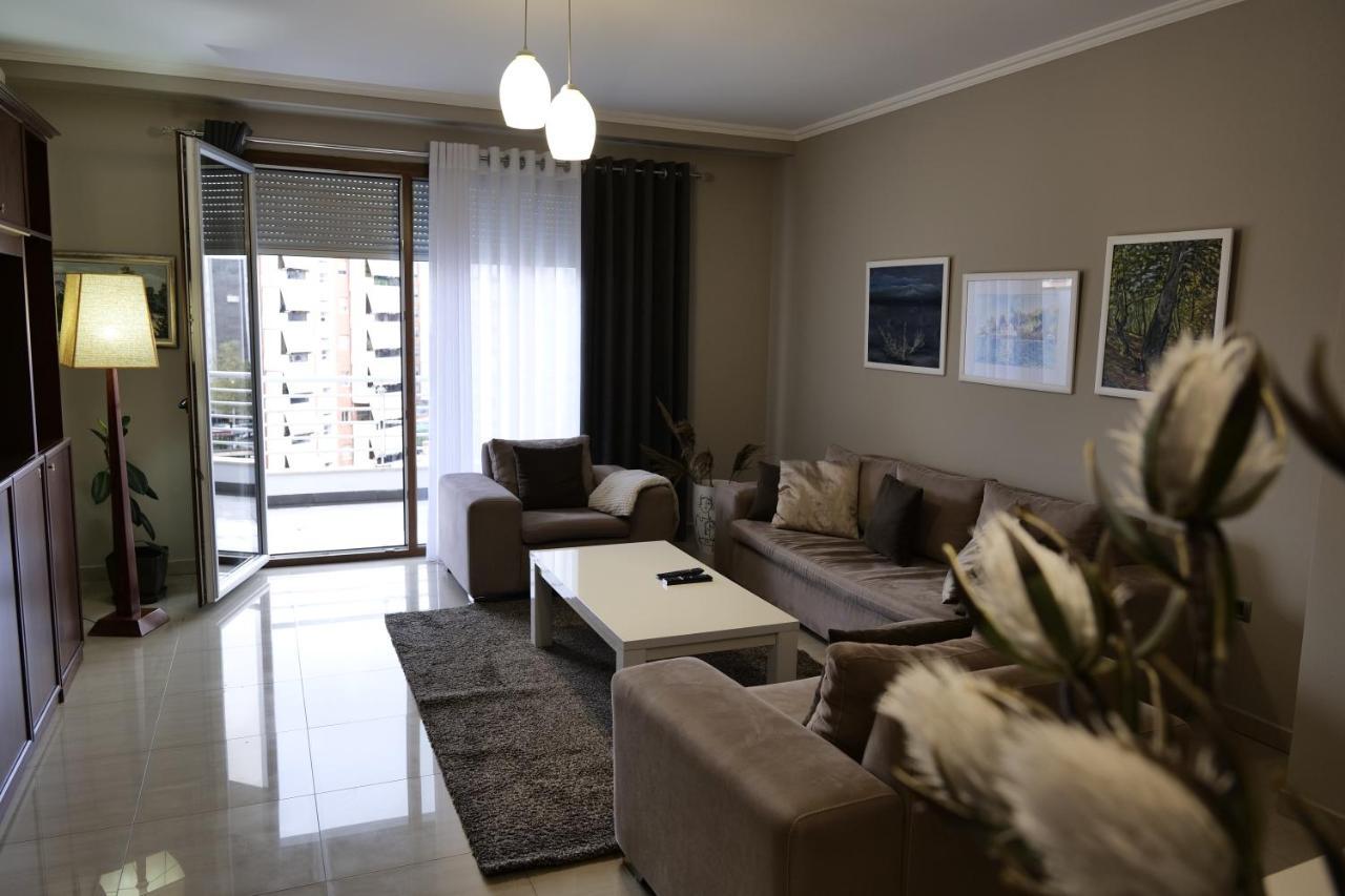 Luxury Condo In Tirana Exterior photo